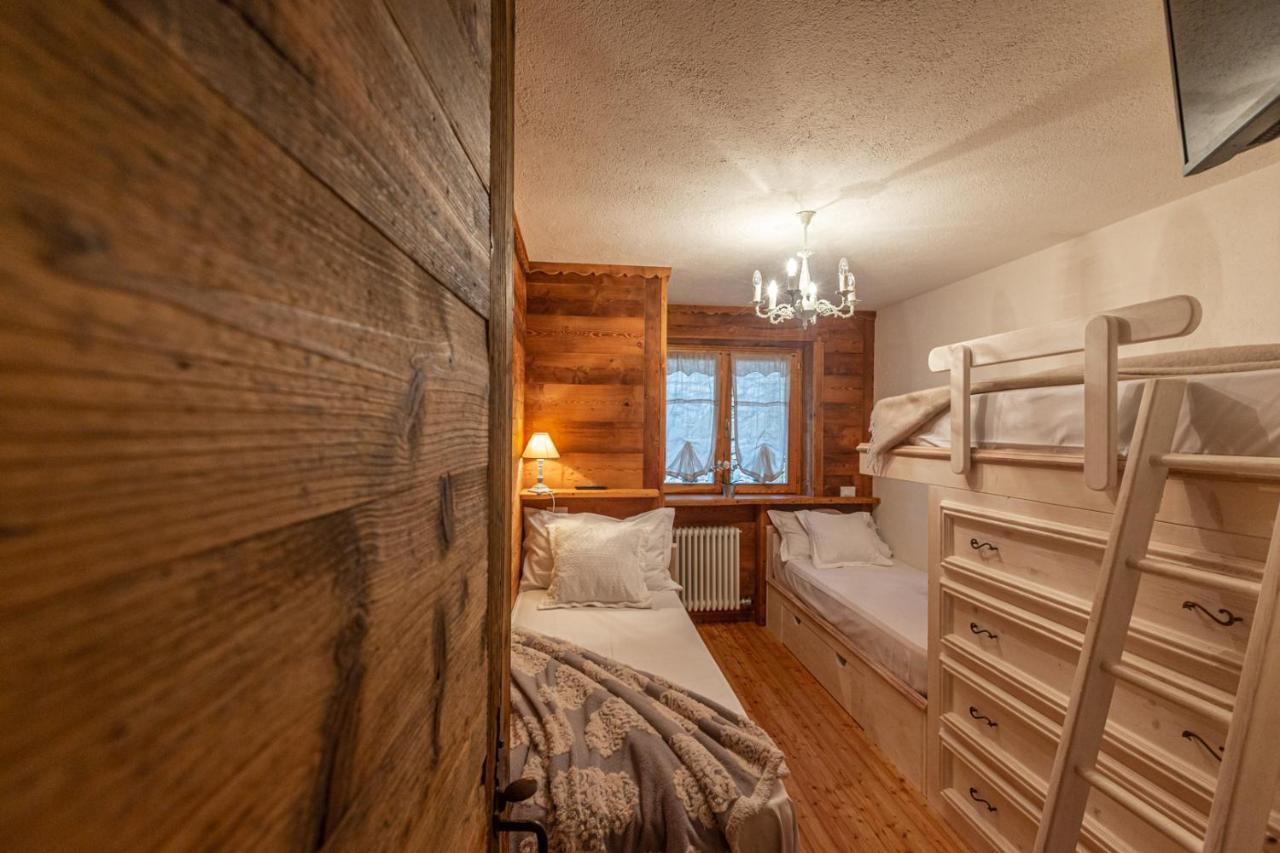 L'Atelier Du Temps - Le Petit Refuge Appartement Cogne Esterno foto