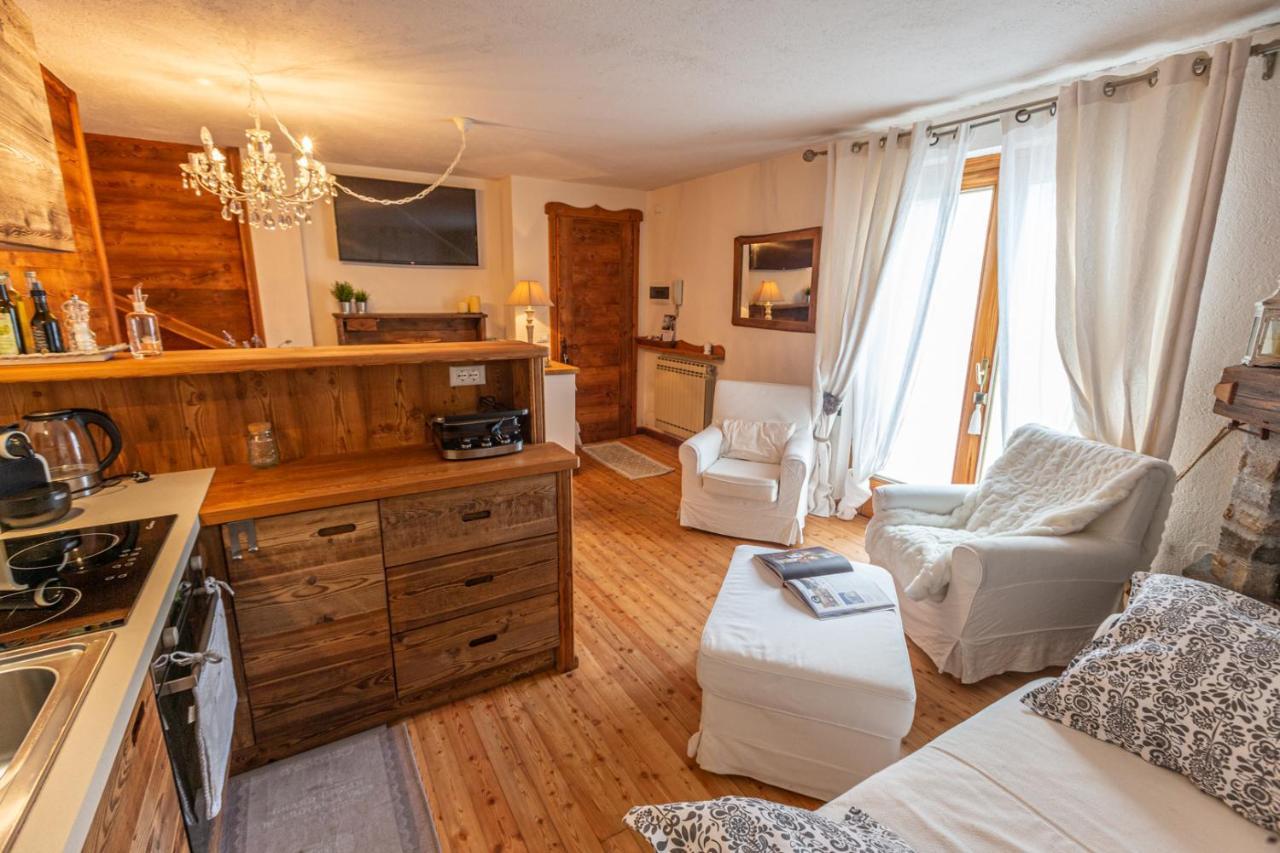 L'Atelier Du Temps - Le Petit Refuge Appartement Cogne Esterno foto